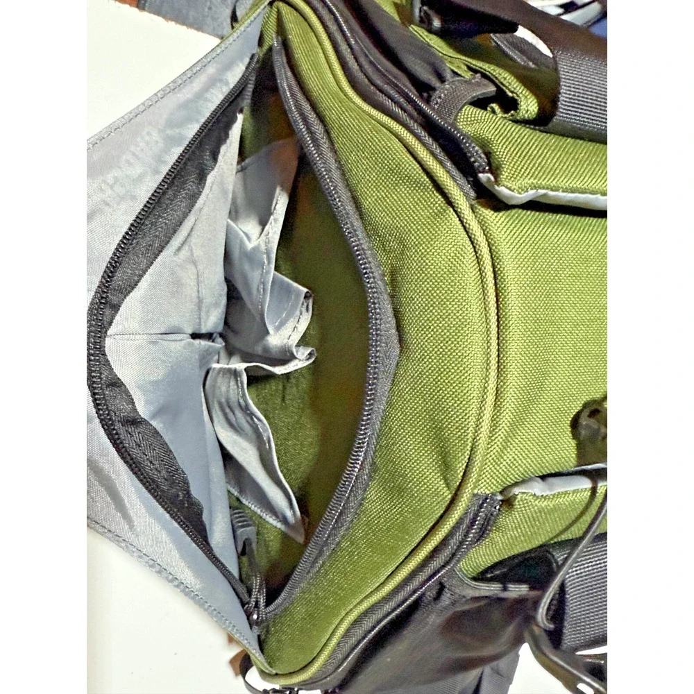 Caden Sling Camera Bag